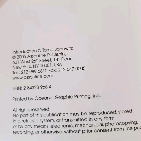 NEW YORK Photo Book w/Slipcase Assouline Tama Janowitz Saks Fifth Avenue 2006 HC - Picture 6 of 6